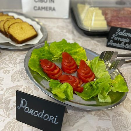 Hotel Byron Solo Per Giovani Риччоне Экстерьер фото